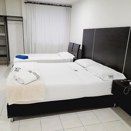 מדיין Hotel Saint John מראה חיצוני תמונה