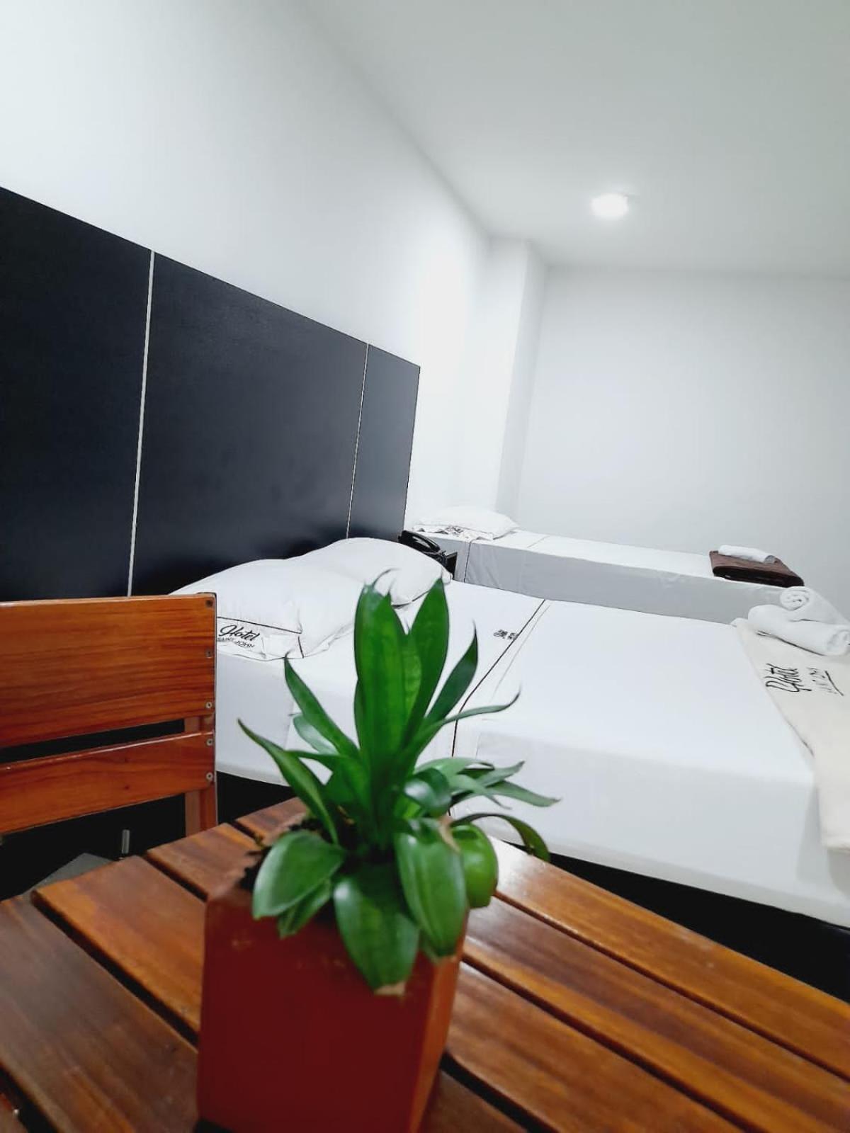 מדיין Hotel Saint John מראה חיצוני תמונה