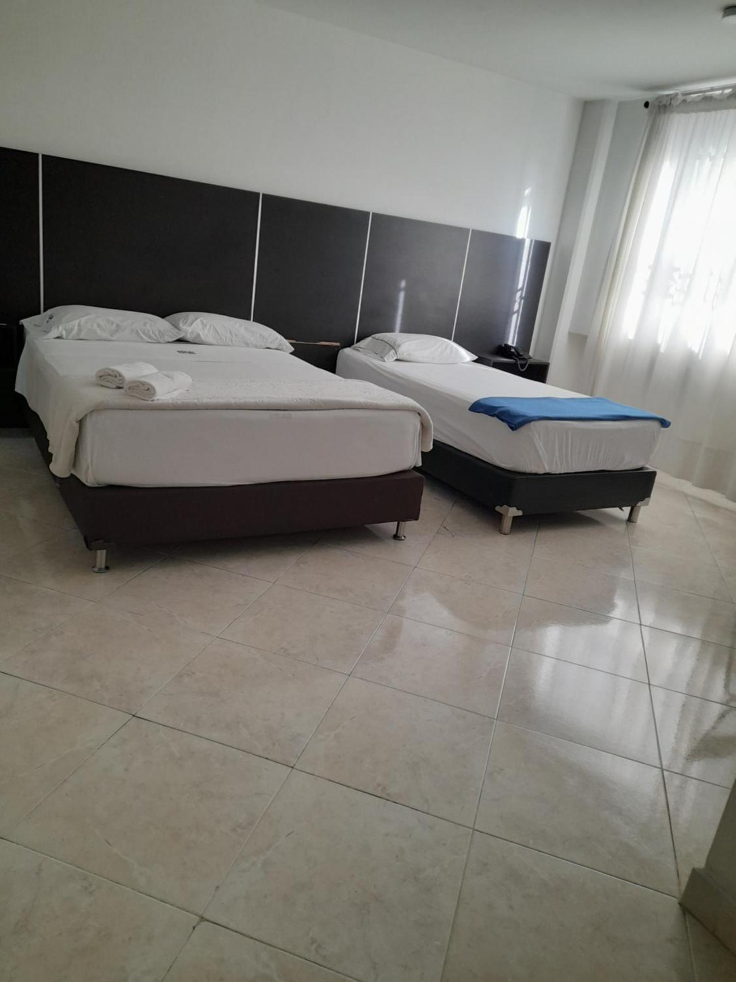 מדיין Hotel Saint John מראה חיצוני תמונה
