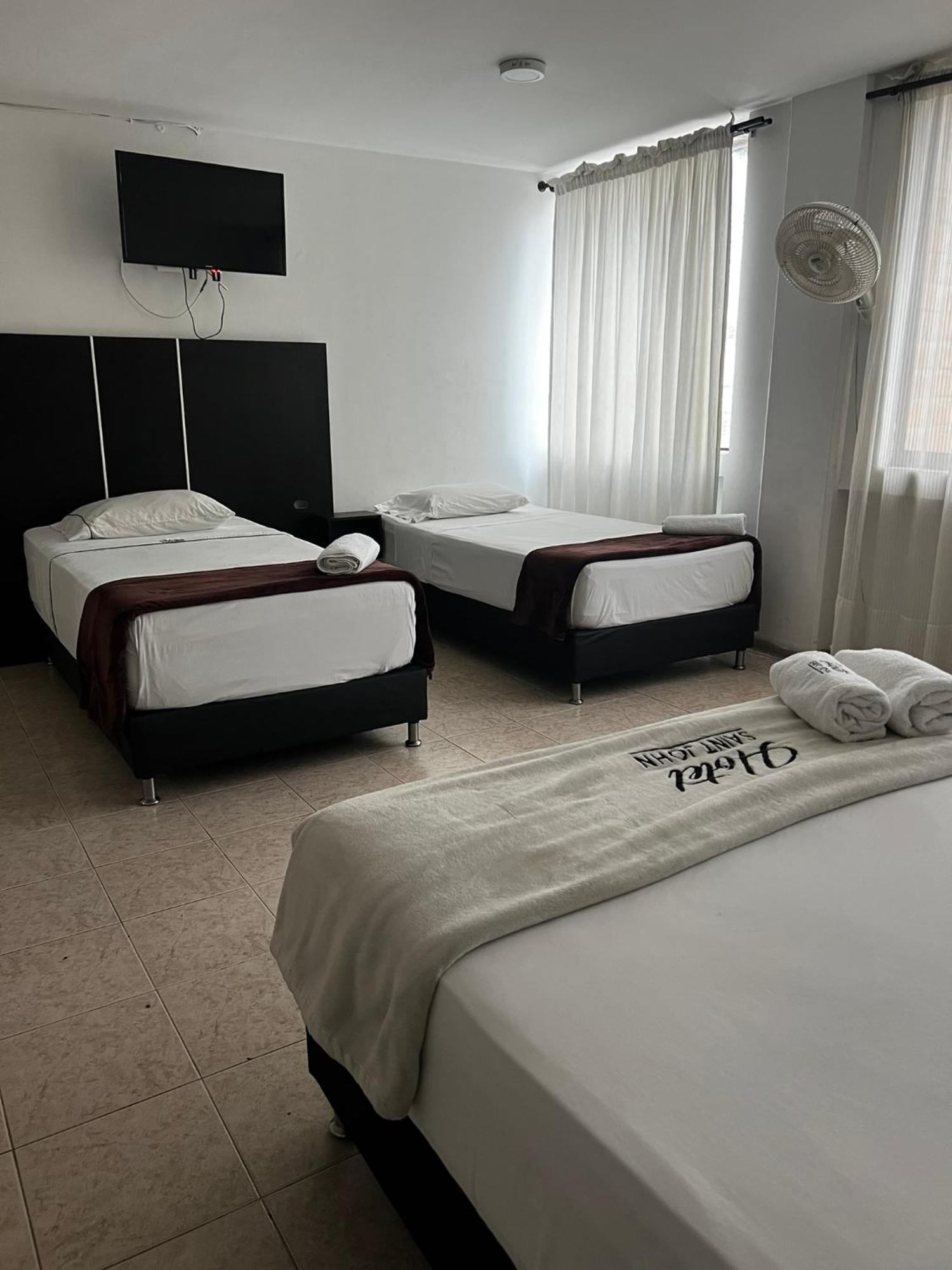 מדיין Hotel Saint John מראה חיצוני תמונה