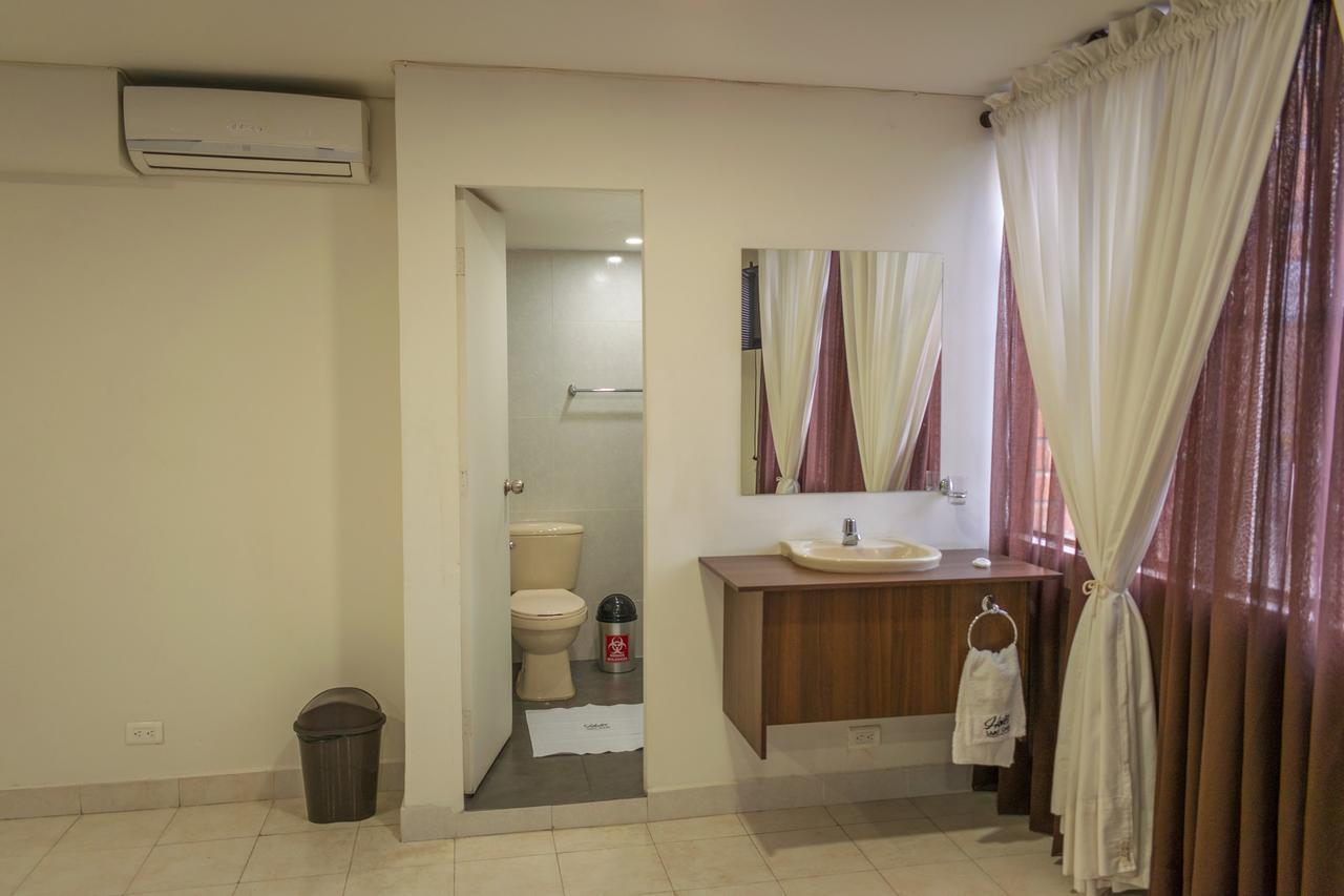 מדיין Hotel Saint John מראה חיצוני תמונה
