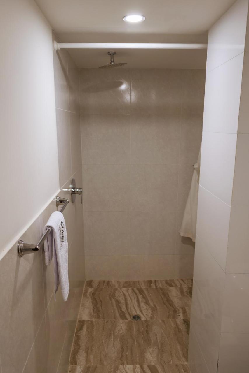 מדיין Hotel Saint John מראה חיצוני תמונה