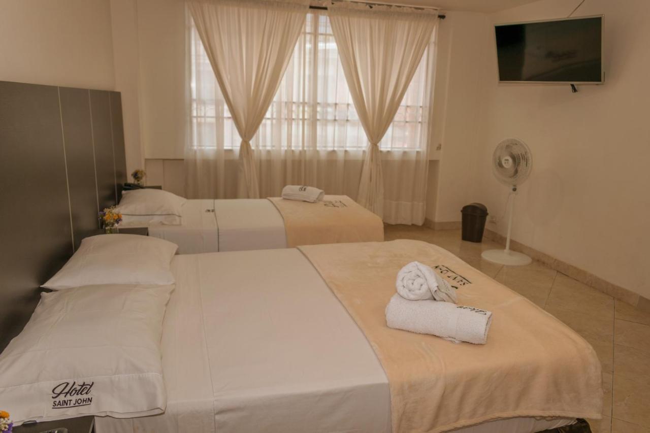 מדיין Hotel Saint John מראה חיצוני תמונה
