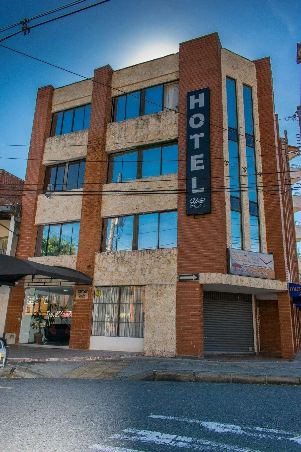 מדיין Hotel Saint John מראה חיצוני תמונה